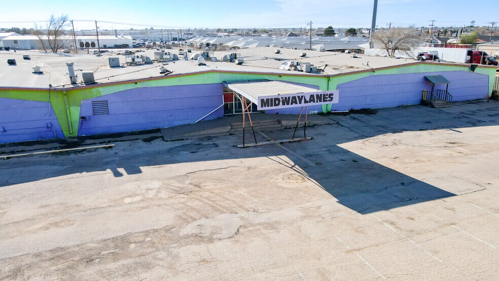 Primary Photo Of 3920 W Wall St, Midland Bowling Alley For Sale