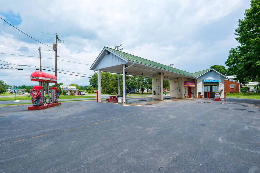 More Photos Of 117 South East Side Hwy, Elkton Carwash For Sale