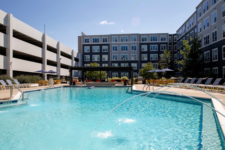 More Photos Of 104 E 7th St, Coralville Apartments For Lease