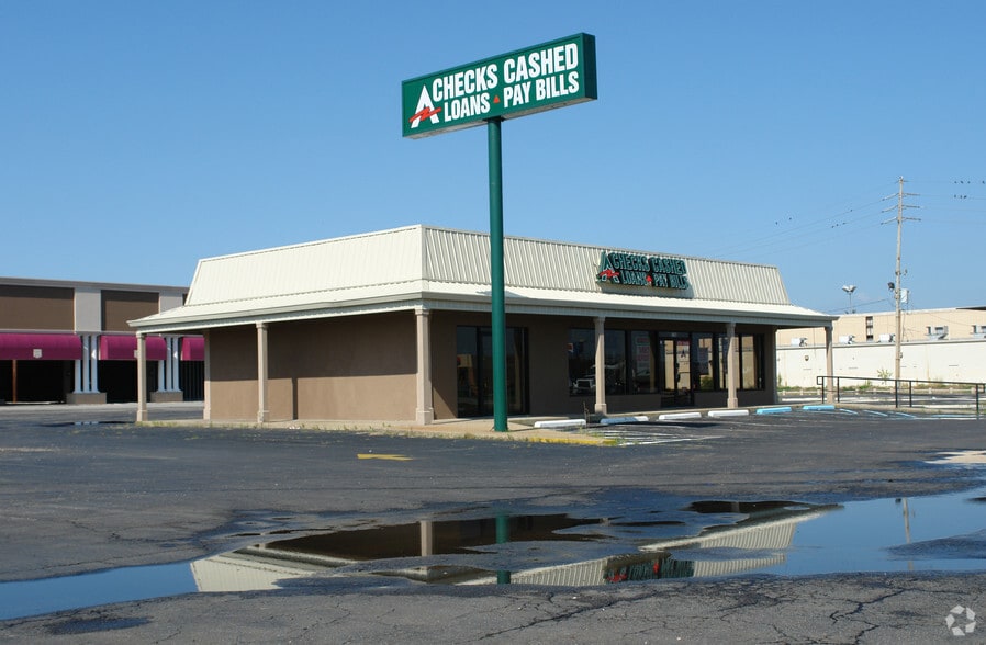 More Photos Of 8700 W Judge Perez Dr, Chalmette Unknown For Lease