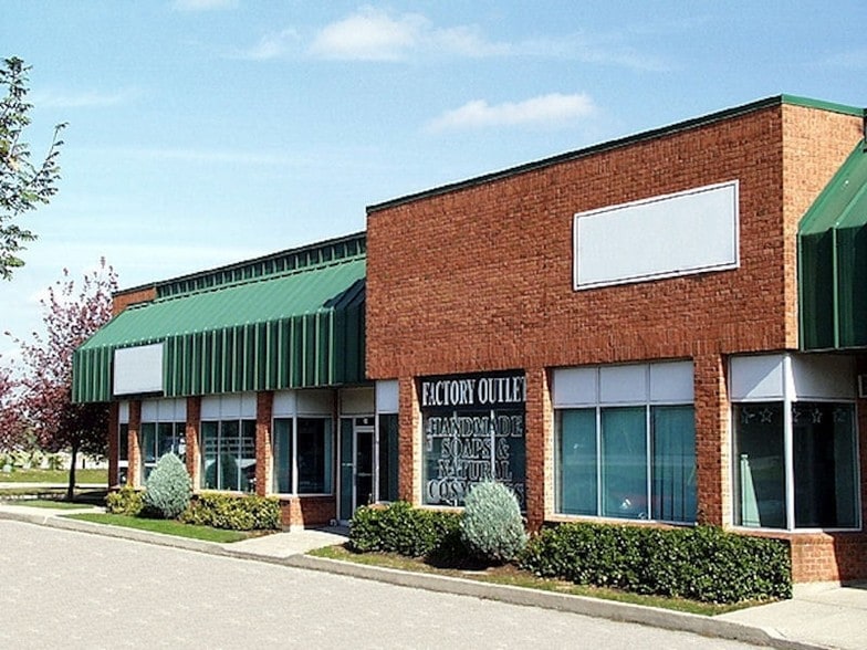 More Photos Of 60 Bathurst Dr, Waterloo Manufacturing For Lease