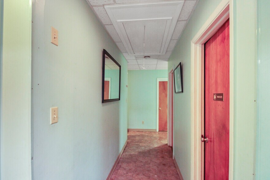 More Photos Of 495 Dantzler St, Orangeburg Medical For Sale