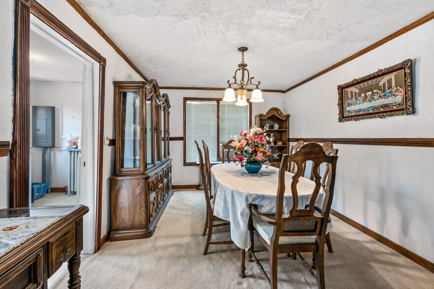 More Photos Of 9494 Riverton Rd, Bangor Restaurant For Sale