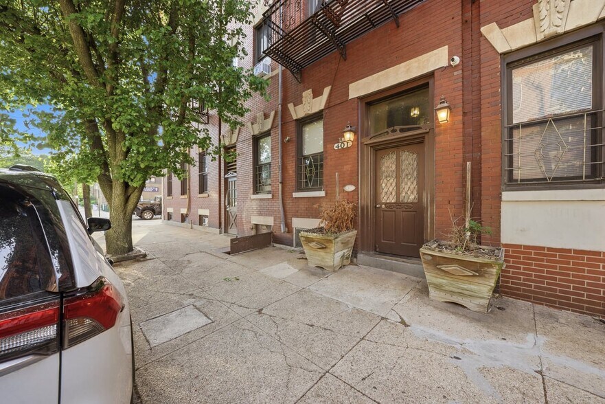 More Photos Of 975 McLean Ave, Yonkers Apartments For Sale