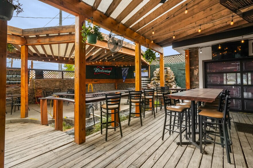 More Photos Of 5200 Doniphan Dr, El Paso Bar For Sale