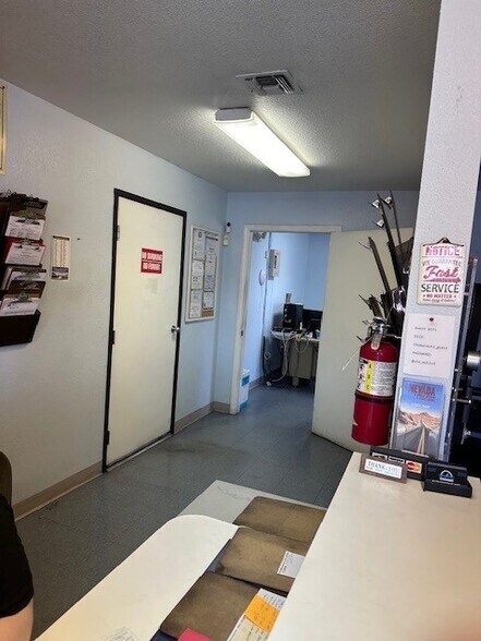 More Photos Of 3700 N Rancho Dr, Las Vegas Auto Repair For Sale