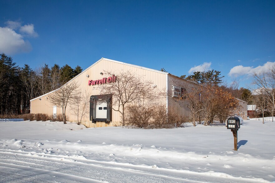 More Photos Of 891 Saratoga Rd, Gansevoort Warehouse For Lease