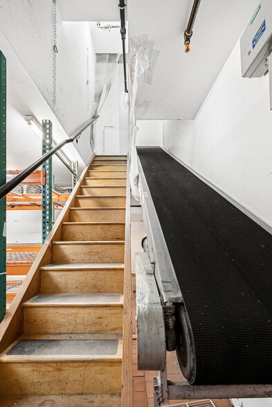 More Photos Of 148 Chambers St, New York Apartments For Lease