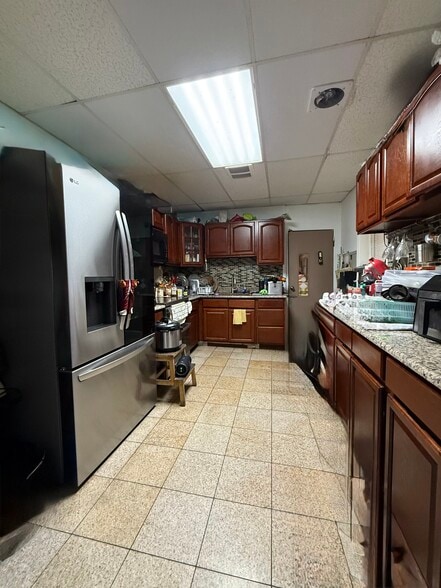 More Photos Of , Philadelphia General Retail For Sale