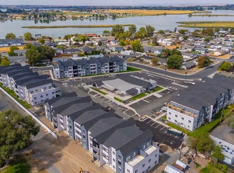 More Photos Of 1701 Crouse st, Moses Lake Apartments For Sale