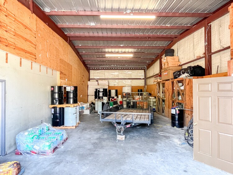 More Photos Of 11950 Richcroft Ave, Baton Rouge Warehouse For Sale
