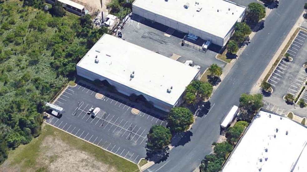 More Photos Of 5910 Techni Center Dr, Austin Light Distribution For Lease