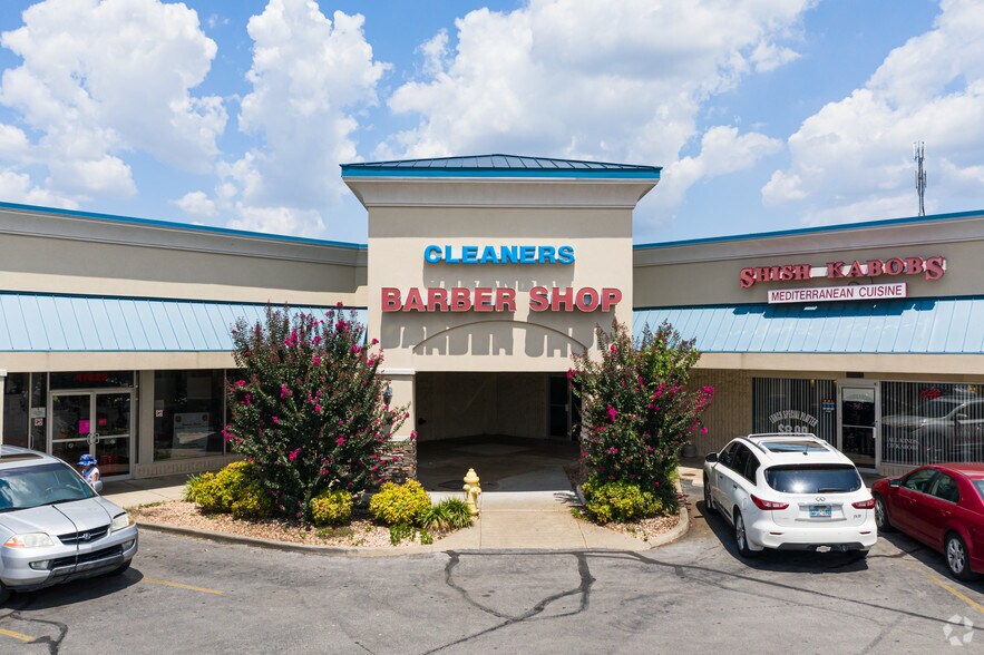More Photos Of 11307 Garnett Rd, Tulsa Unknown For Lease