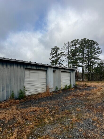 More Photos Of 1513 Anderson St, Belton Office For Sale