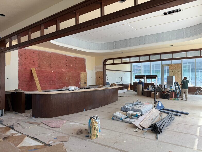 More Photos Of 1006 Hallandale Beach Blvd, Hallandale Beach Restaurant For Sale