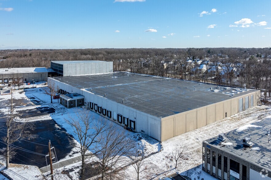 More Photos Of 40d Cotters Ln, East Brunswick Manufacturing For Lease