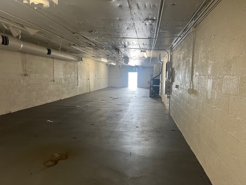 More Photos Of 4228 York St, Denver Warehouse For Sale