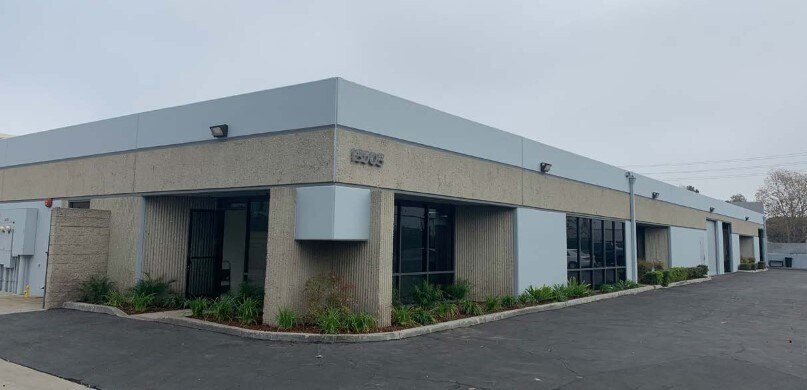 More Photos Of 13503 Vintage Pl, Chino Warehouse For Lease