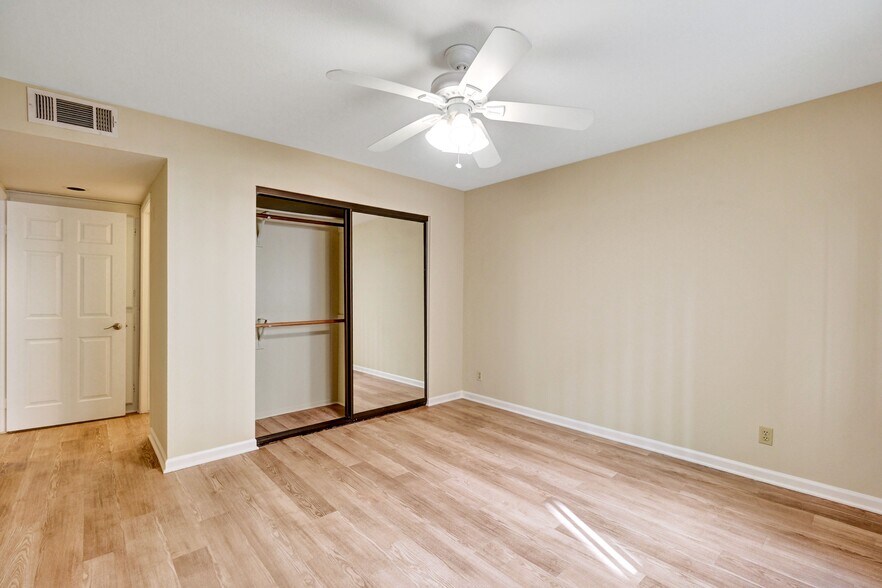 More Photos Of 515 E Elmwood Ave, Burbank Apartments For Sale