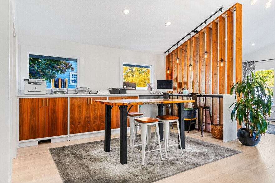 More Photos Of 765 Liberty St SE, Salem Loft Creative Space For Lease