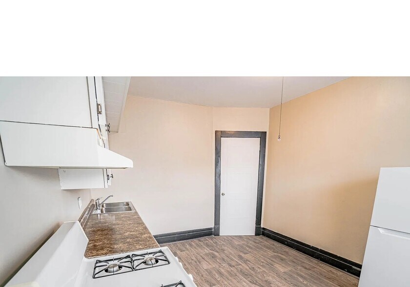 More Photos Of 604 Holly Ave, Saint Paul Apartments For Sale