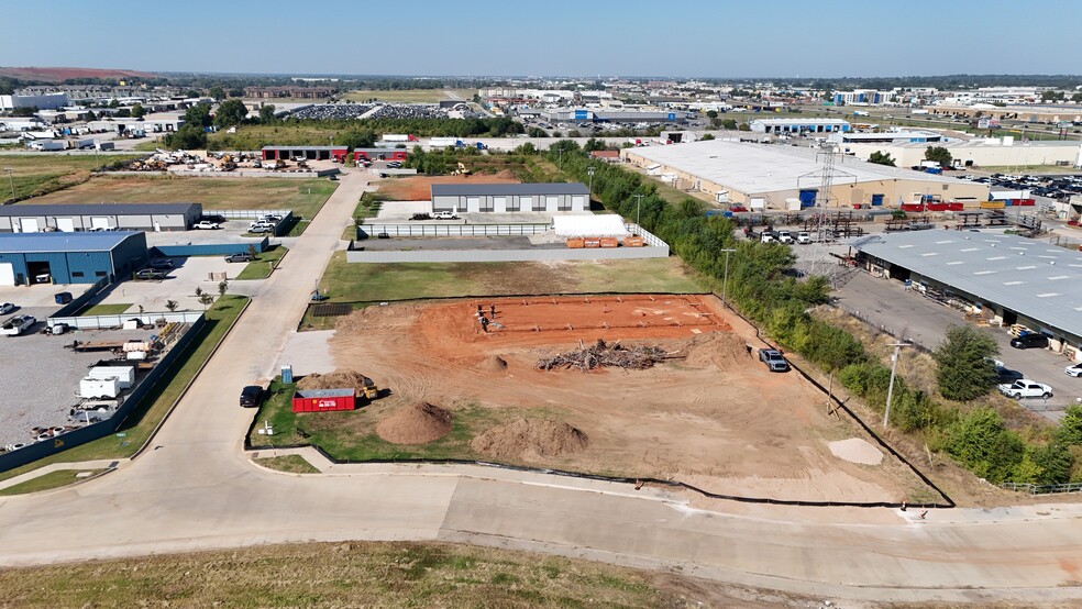 More Photos Of 4901 Bishop Dr, Oklahoma City Warehouse For Sale