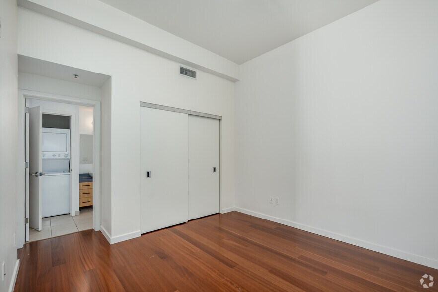 More Photos Of 1530 J St, Sacramento Apartments For Lease