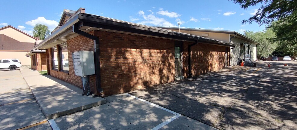 More Photos Of 2707 W Eisenhower Blvd, Loveland Warehouse For Lease