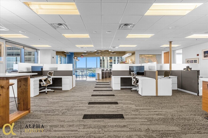 More Photos Of 189 S Orange Ave, Orlando Office Residential For Sale