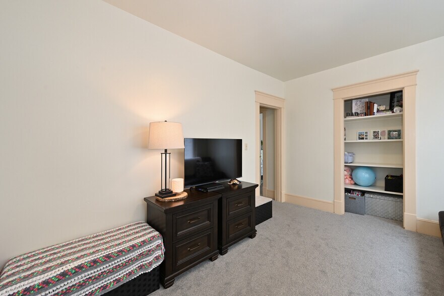 More Photos Of 3319 Oakes Ave, Everett Apartments For Sale