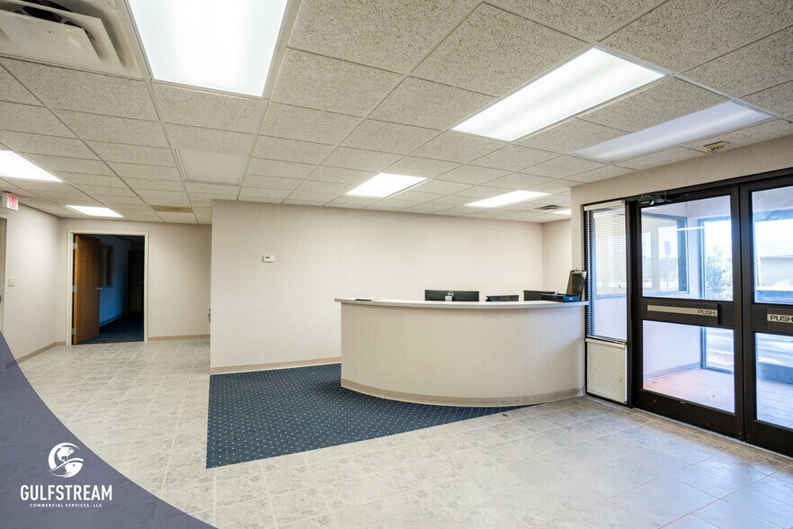 More Photos Of 5620 Old 54 hwy, Philpot Warehouse For Sale