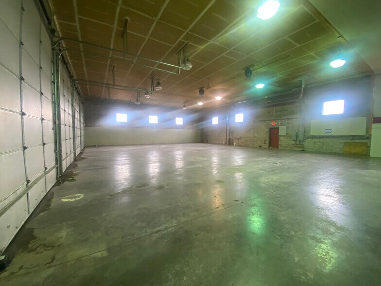 More Photos Of 8175 Riverdale, Ramsey Flex For Sale