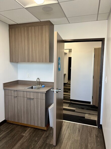 More Photos Of 5900 Pacific Blvd, Huntington Park Medical For Lease