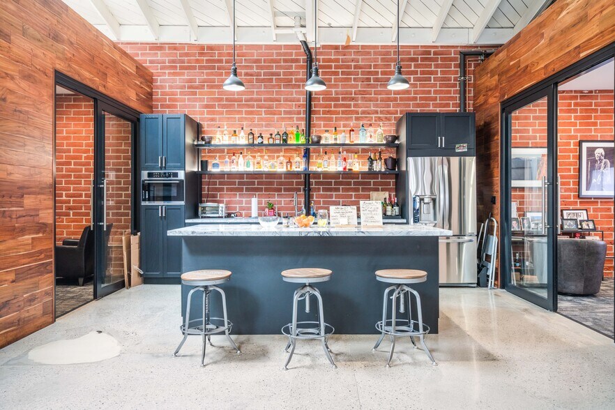 More Photos Of 11162 La Grange Ave, West Los Angeles Office For Sale