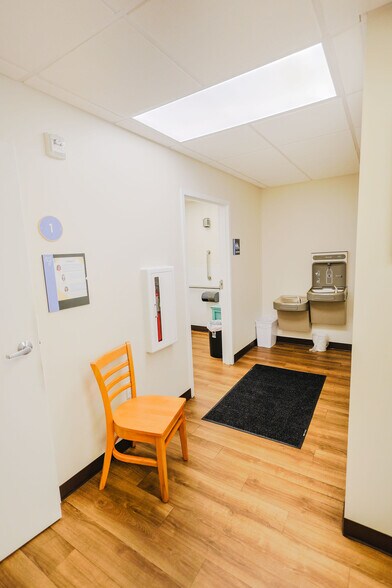 More Photos Of 2358 Shallowford Rd, Marietta Daycare Center For Sale