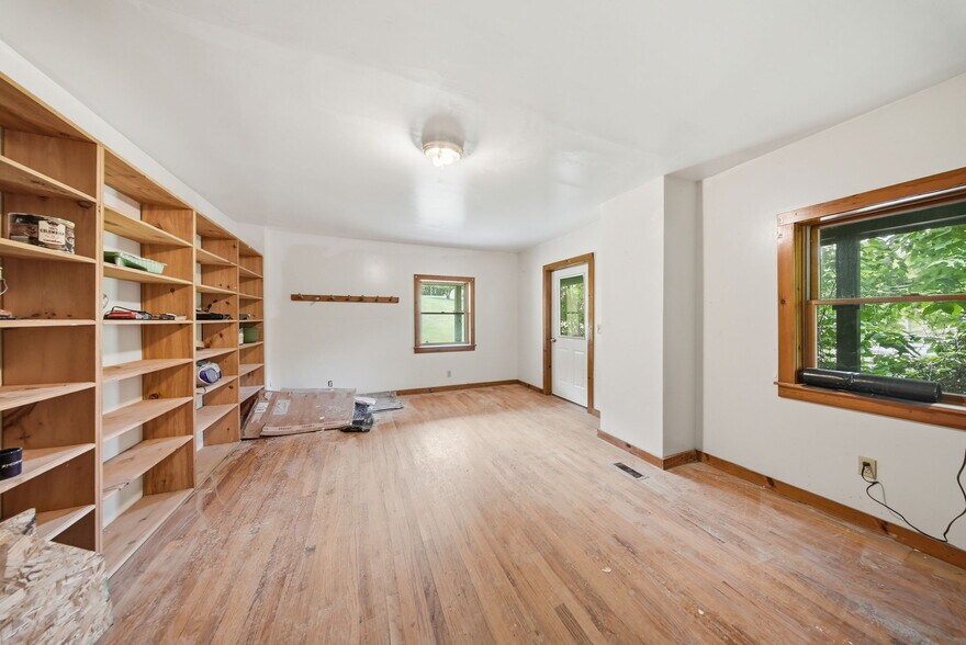 More Photos Of 696 PA-590, Lackawaxen Multifamily For Sale