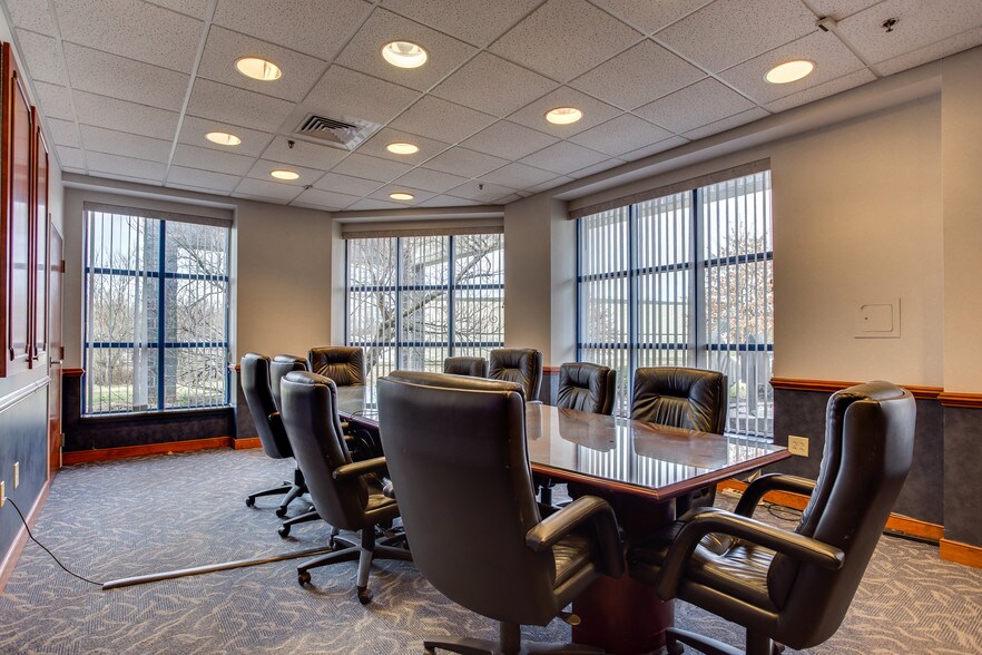 More Photos Of 44 Joseph Mills Dr, Fredericksburg Manufacturing For Lease