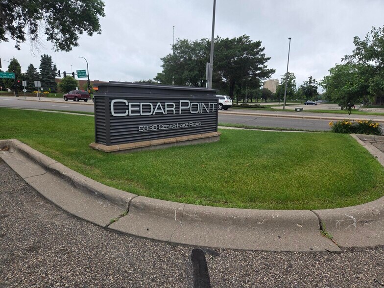 More Photos Of 5330 Cedar Lake Rd, Saint Louis Park Unknown For Lease