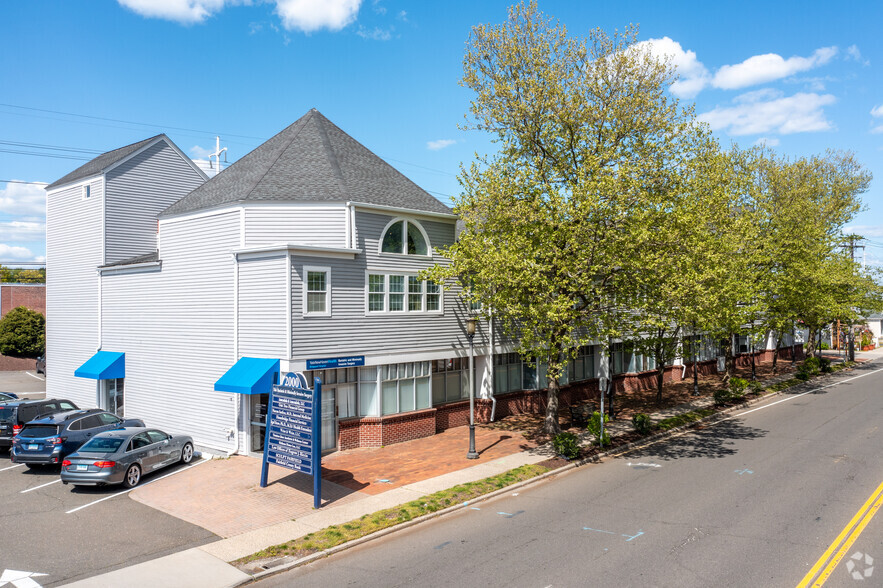 Primary Photo Of 2000 Post Rd, Fairfield Office For Lease