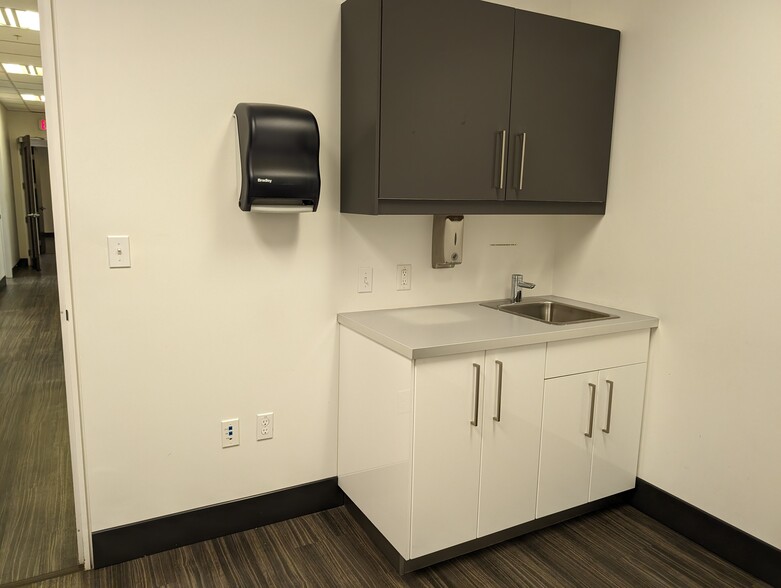 More Photos Of 10142 111 St NW, Edmonton Apartments For Sale