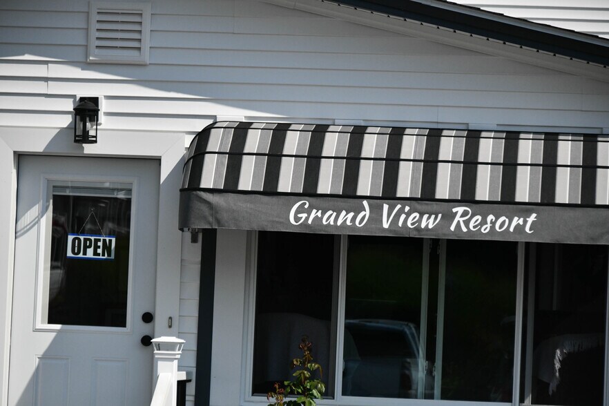 More Photos Of 291 Endicott St N, Laconia Hotel For Sale