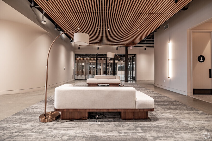 More Photos Of 200 E Baker St, Costa Mesa Loft Creative Space For Sale