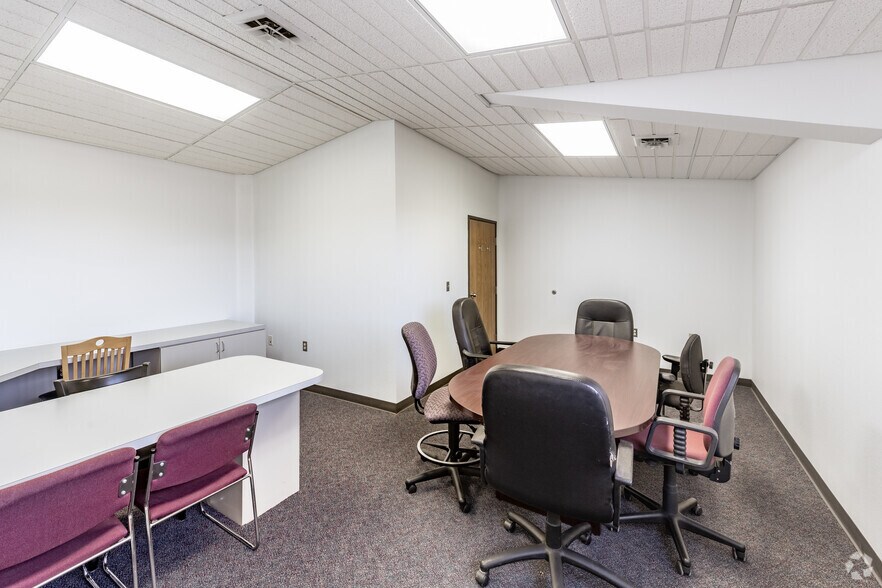 More Photos Of 1277 E Cedar Ave, Gladwin Office For Sale
