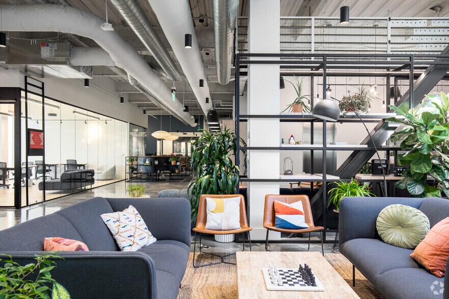 More Photos Of 2701 N Thanksgiving Way, Lehi Coworking Space