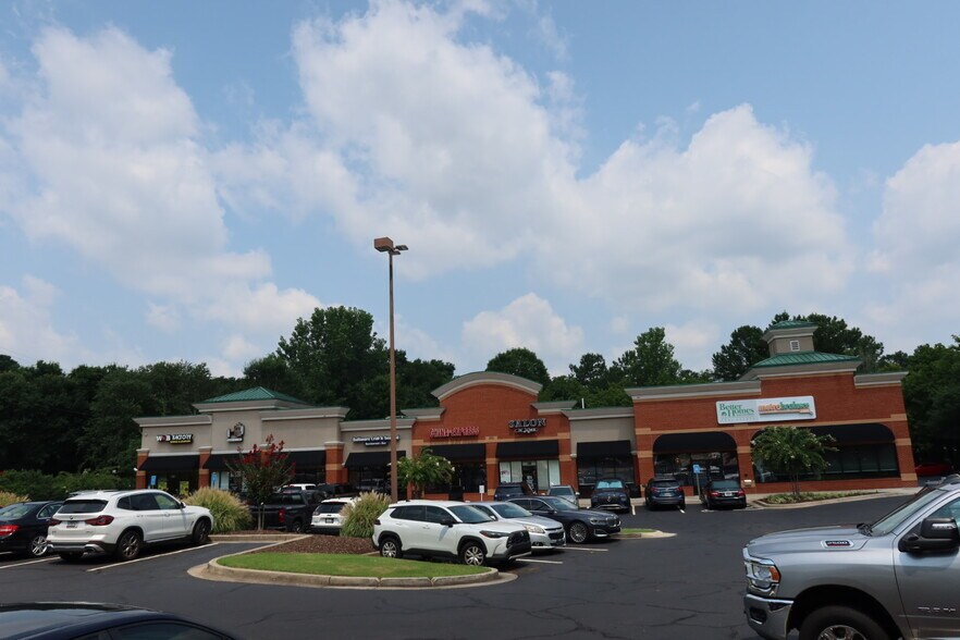 More Photos Of 1075 Fairburn Rd, Atlanta Storefront Retail Office For Sale