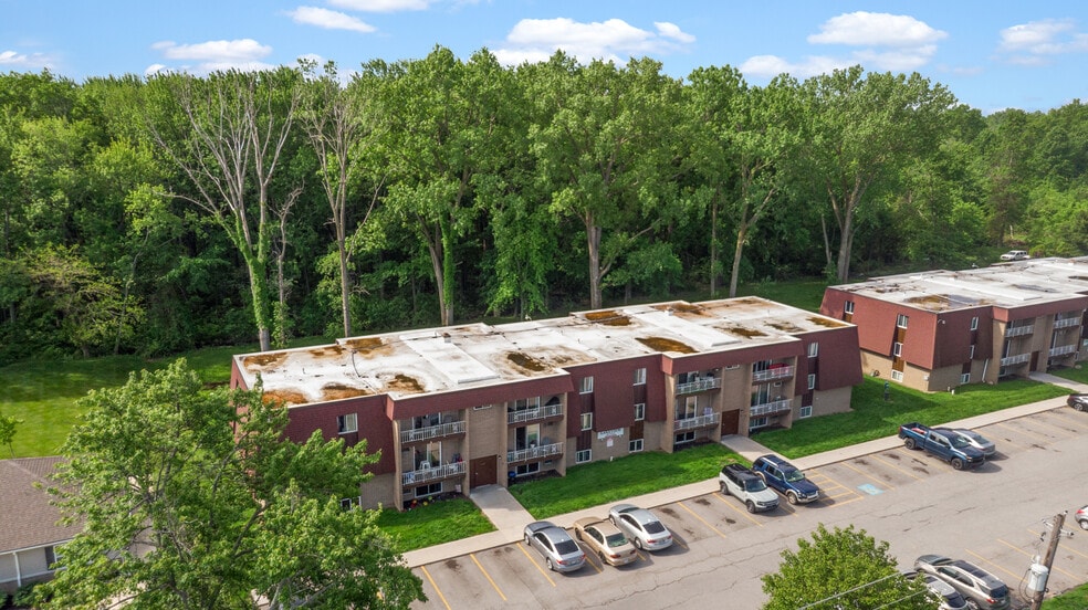 More Photos Of 5216 E Lake Rd, Sheffield Lake Apartments For Sale