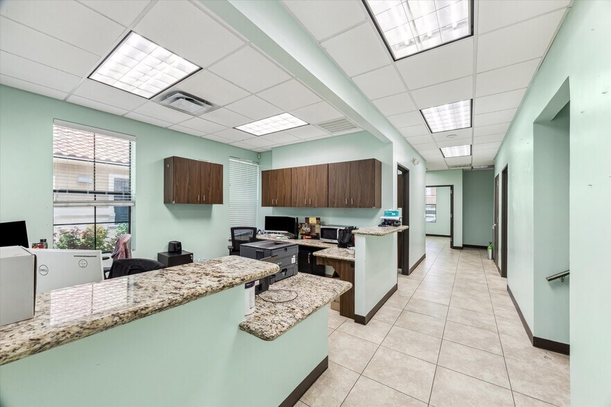 More Photos Of 360 E Medical Center Blvd, Webster Medical For Sale