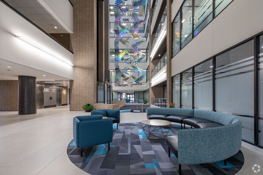 More Photos Of 13105 Northwest Fwy, Houston Office For Lease