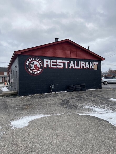 More Photos Of 1800 Dixie Hwy, Louisville Restaurant For Sale