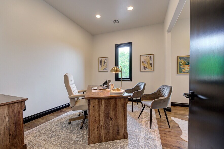 More Photos Of 2917 NW 156th St, Edmond Office Residential For Lease